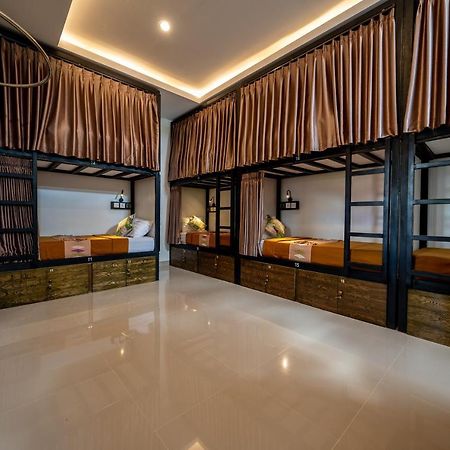 The Moon Hostel Batununggul 外观 照片