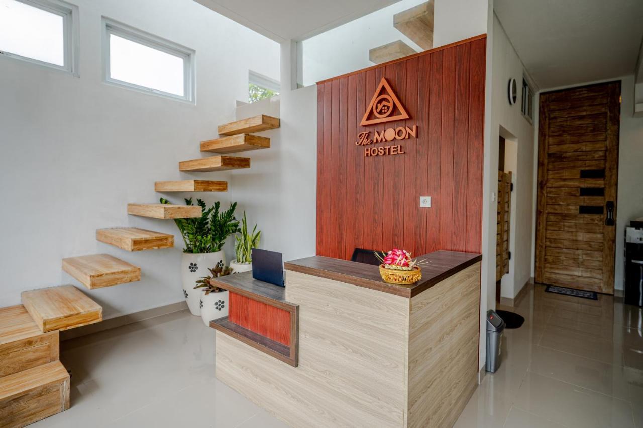The Moon Hostel Batununggul 外观 照片