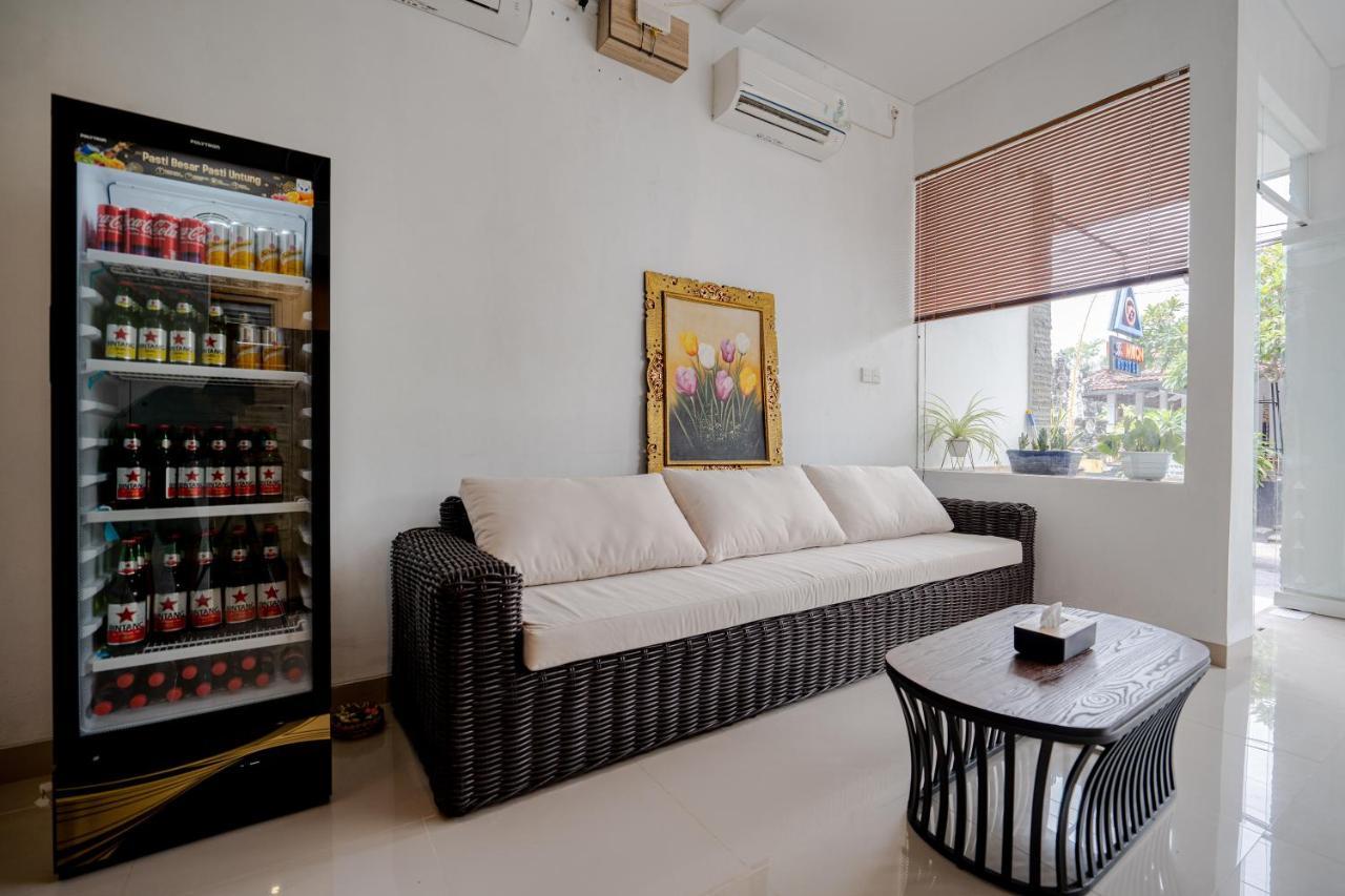 The Moon Hostel Batununggul 外观 照片